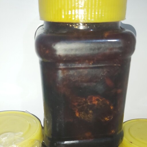 عسل سیاه ویرانگر قدرت فوق تصور با قدمت یکسال آنزیم های رشد یافته با گذرزمان محدود غلیظ سنگین یک کیلو