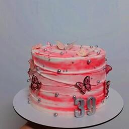 کیک تولد پروانه با فیلینگ موز و گردو و شکلات چیپسی  