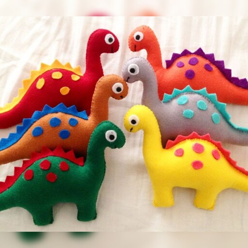 دایناسورهای شادو رنگی با پارچه های نمدی در سایز20تا 25سانتی بهترین هدیه برای کودک شما