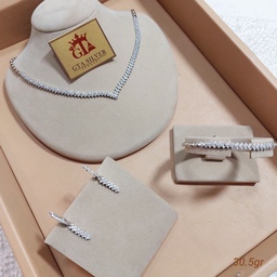 سرویس GTA (شامل گردنبند-دستبند-کوشواره) عیار925 سنگ سوارسکی