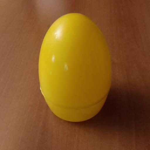 ظرف تخم مرغی بزرگ پلاستیکی زرد طرح تخم مرغ ارتفاع 19 در 10