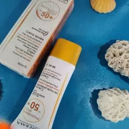 کرم ضدآفتاب فتودرم بیودرما مدل اسپات،بی رنگ،spf50