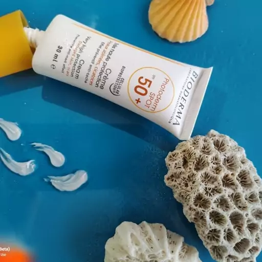 کرم ضدآفتاب فتودرم بیودرما مدل اسپات،بی رنگ،spf50