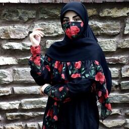 روسری مشکی مجلسی مدل دور چین دار جنس کرپ حریر  قواره دار  کاری از  مزون حجاب تبسم همراه با هدیه 