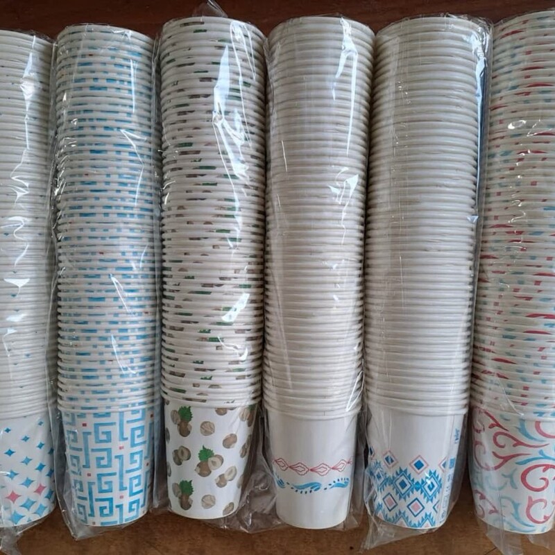 لیوان کاغذی چایی 220 cc بسته 25عددی بدون نشتی با کاغذ ( پارس پک )در طرح های مختلف 