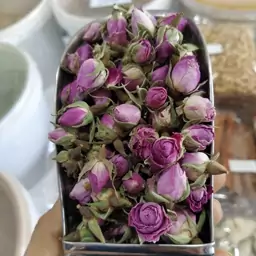 غنچه گل محمدی درجه یک بسته بندی 250 گرمی