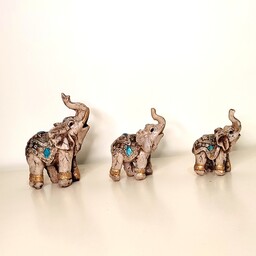 مجسمه کاروان فیل مجموعه 3 عددی جنس پلی رزین  ارتفاع فیل ها 12و9و7  مجسمه جذاب و خوش یمن