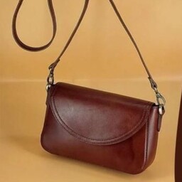  کیف یه وری زنانه دست دوز با چرم طبیعی ،سایز23در 14 ،رنگ عسلی ،قابل سفارش در رنگ دلخواه 