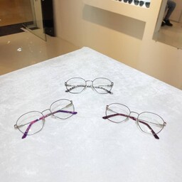 عینک طبی دیور  چند ضلعی بسیار خوش صورت و سبک مناسب صورت های متوسط رو به کوچک  در سه رنگ زیبا