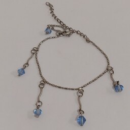 پابند یا دستبند دخترانه زنانه مدل زنجیری آویز دار رنگ نقره ای با آویزهای آبی آویز پا مجلسی زیبا و شیک