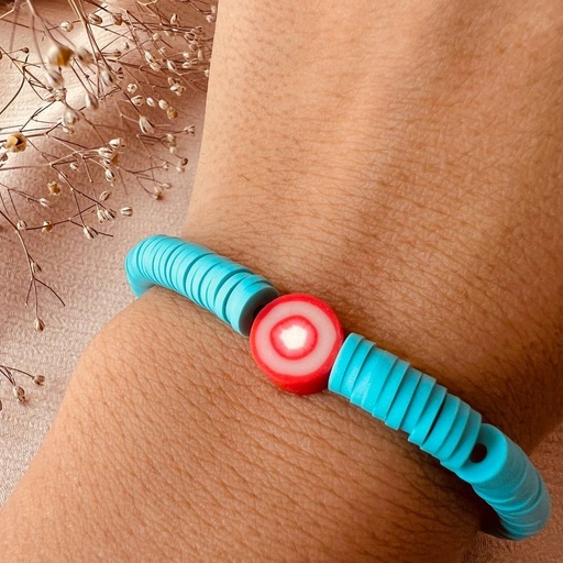 دستبند فیمو آبی با مهره قرمز