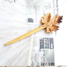 سیخ مو پین مو چاپستیک چوبی طرح برگ درخت افرا  از چوب زیبای نارون دستساز چوبکده بید سفید