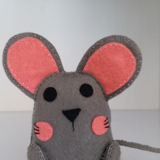 عروسک موش نمدی