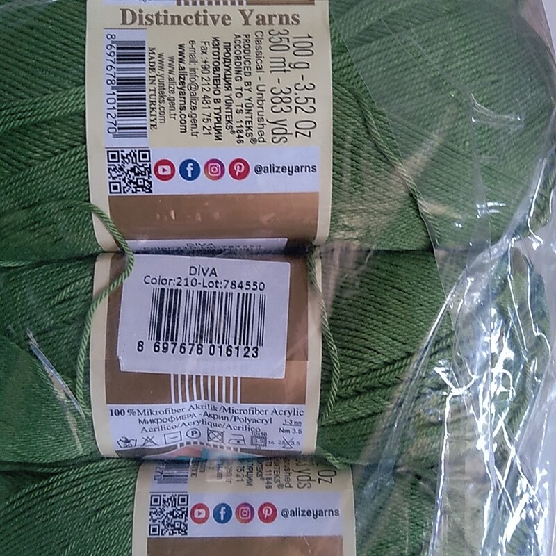 کاموا آلیز دیوا رنگ سبز  کد210     صد گرم 350 متر محصول ترکیه ضخامت متوسط 