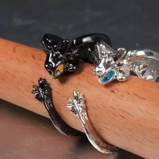 انگشتر بی دندون از انیمیشن اژدها سوران toothless and light fury ring