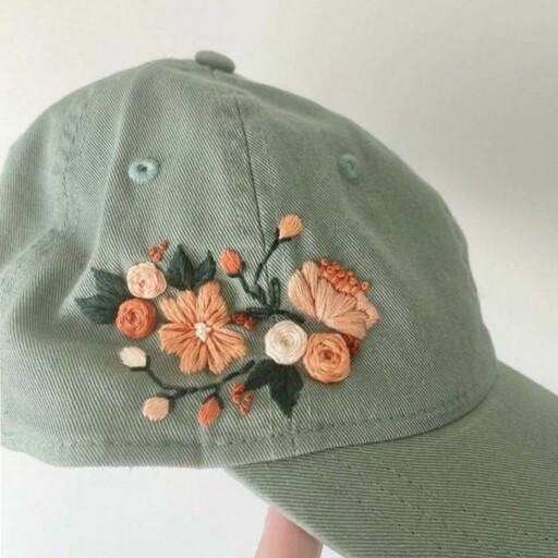 کلاه گلدوزی شده نقاب دار