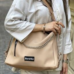 کیف دوشی زنانه بسیار باکیفیت جنسش خیلی نرم زیباست دررنگبندی جذاب