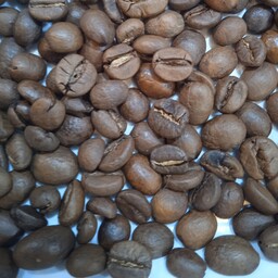 قهوه  70 درصد عربیکا 30 درصد روبوستا رست مدیوم دان برزیل
