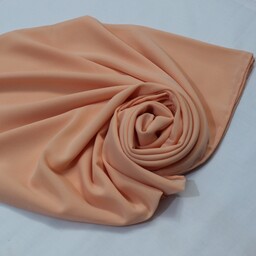 روسری زنانه و دخترانه روسری کرپ حریر ساده اعلا درجه یک رنگ گلبهی  قواره بزرگ 140 دور دست دوز