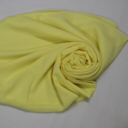 روسری زنانه و دخترانه کرپ حریر رنگ زرد لیمویی قواره بزرگ قواره 120  دور دست دوز جنس درجه یک و اعلا