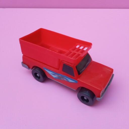 اسباب بازی نیسان قرمز پشت نوشته زیبا ژاپنی  ماشین نیسان اسباب بازی یک عددی (ماشین اسباب بازی کودک )