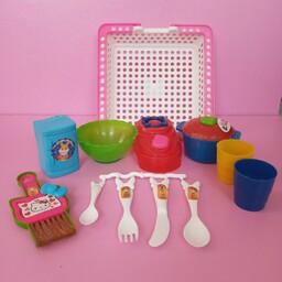 سرویس آشپزخانه گلنار ظرف و قابلمه اسباب بازی دخترانه (اسباب بازی سرویس آشپزخانه 13 تیکه )   