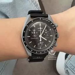 ساعت مچی امگا سواچ ماه Omega x Swatchمدل Mission to Moon  رنگ  مشکی  مستر کوالیتی   (مدل های کپی مشابه اصلی)