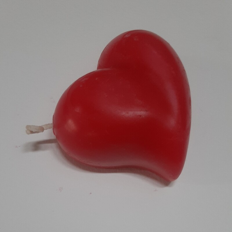 شمع قلبی سه بعدی  مناسب برای هدیه ولنتاین با پارافین مرغوب یک درصد و فیتیله  دیرسوز