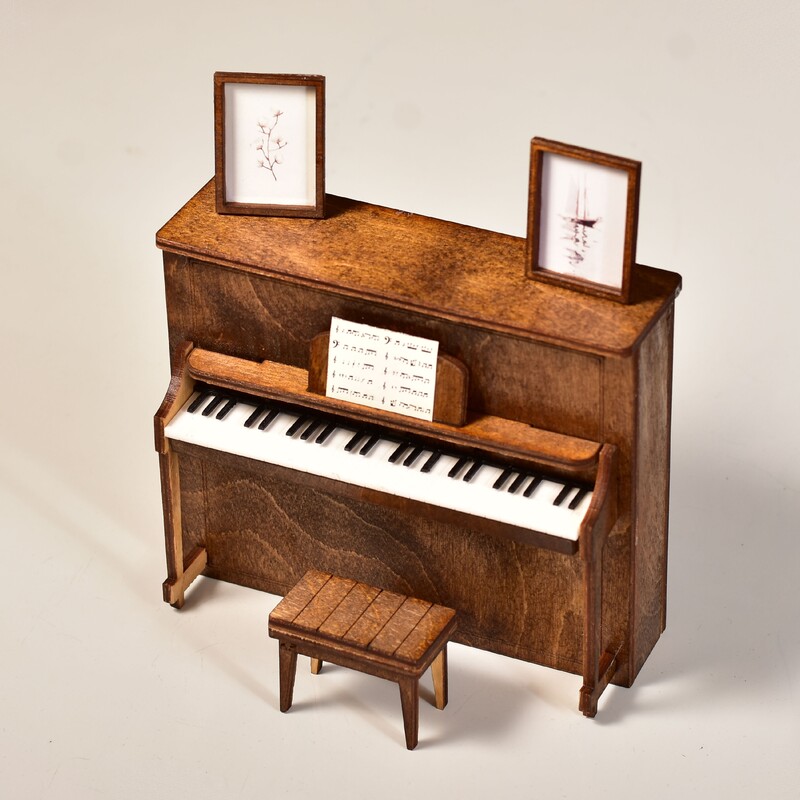 پیانو چوبی موزیکال