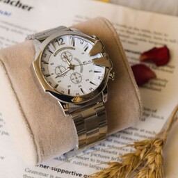 ساعت دیزل شاخدار رنگ نقره ای مردانه کیفیت عالی تقویم دار همراه با جعبه مخصوص ساعت ارسال رایگان