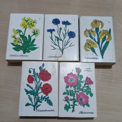سری 5 عددی کبریت پلاستیکی آلمانی با تصویر گلها 