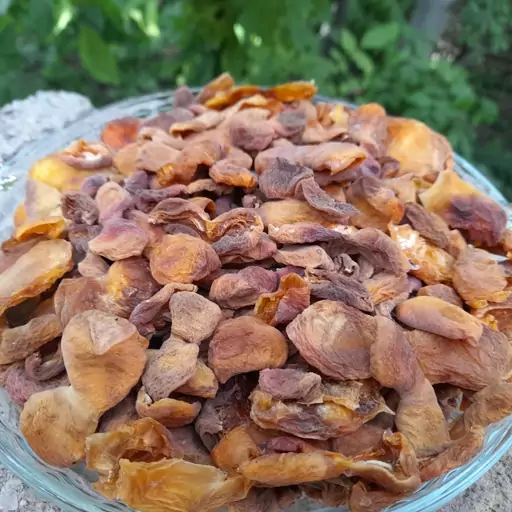 برگه زردآلو (آفتاب خشک) با طعمی شیرین و ملس