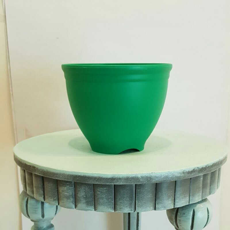گلدان پلاستیکی سبز مارک بیتا