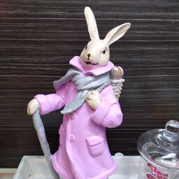 مجسمه خرگوش پلی استر رنگ شده قابل اجرا در رنگ و پتینه دلخواه ارتفاع بیست و هشت سانت 