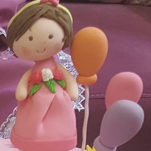 عروسک خمیری دخترانه فرشته گلدار دستساز مجسمه نشکن اکسسوری تاپر کیک جشن تولد