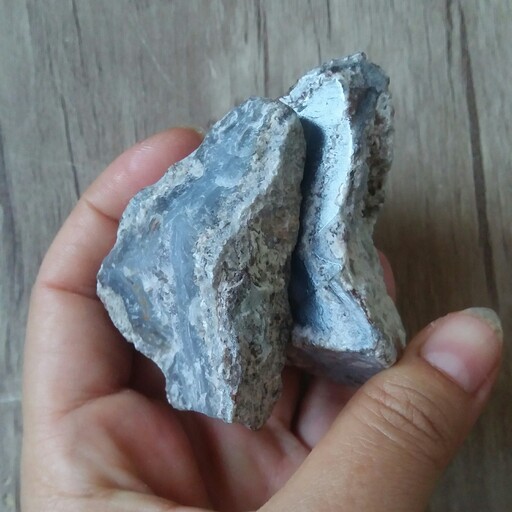 سنگ عقیق سلیمانی برش خورده با مرکزیت آمیتیست خوشرنگ با خواص سنگ عقیق و آمیتیست 4.4 سانته