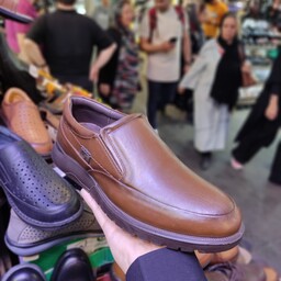 کفش مردانه اسکاپ مدل خاواک بی بند-چرم گاوی با زیره تزریق در سایزبندی و رنگبندی متنوع