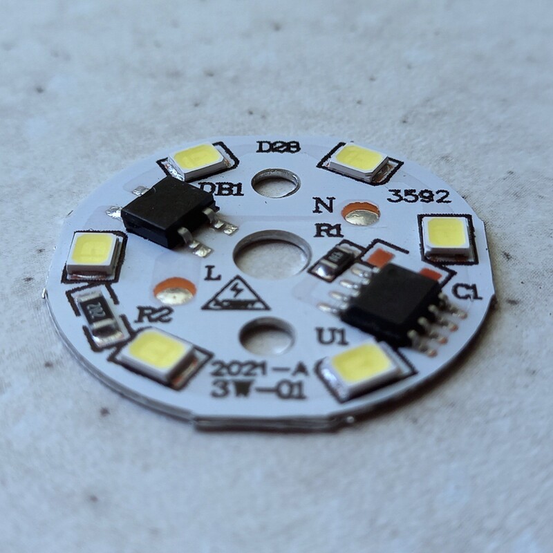 چیپ ال ای دی 3 وات ماژول دی او بی لامپی 220 ولت مستقیم رنگ سفید مهتابی مناسب جهت تعمیر لامپ   chip  dob 3w  220v  