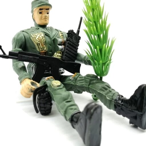 اسباب بازی جنگی طرح سرباز با اسلحه مهمات بسته 6 عددی اصلی