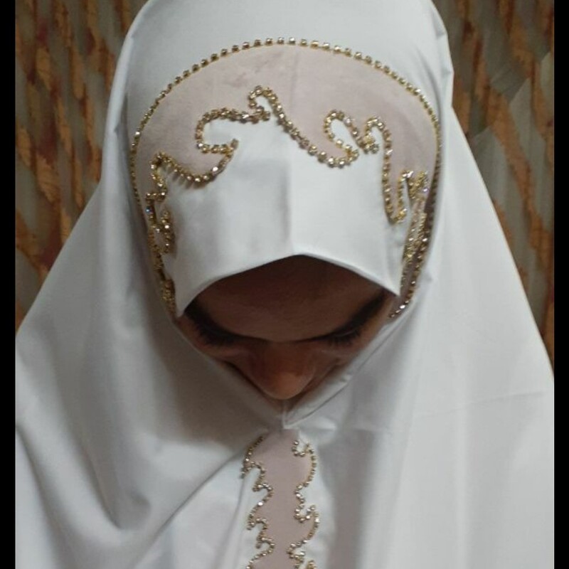 چادر نماز سفید کار دست عروس جواهر دوزی