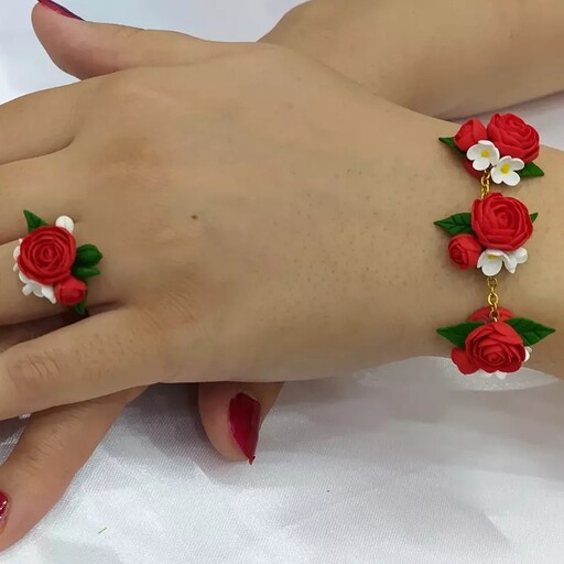 ست دستبند و انگشتر گل برجسته پیونی قرمز