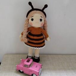 عروسک بافتنی دخترانه زنبوری