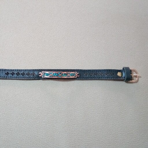 دستبند مسی فیروزه کوبی مردانه و پسرانه با بند چرم مصنوعی قابل تنظیم برای اندازه های مختلف 