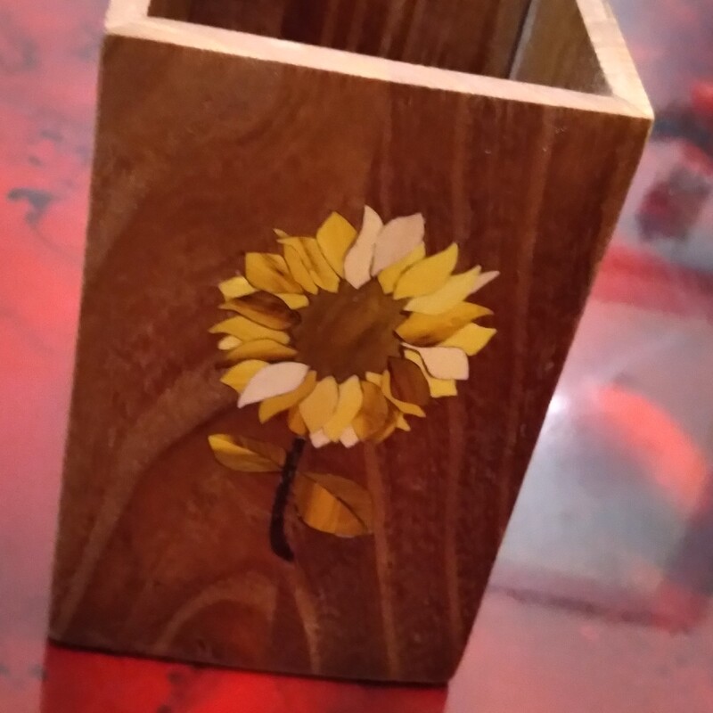 جای قلم و خودکار چوبی رومیزی، ظریف نگاره گل آفتابگردون