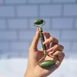 جید رولر jade roller 