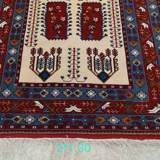 قالیچه دستباف چله ابریشم سورمه ای و کرم ابعاد 2 در 130 یا 3 متری