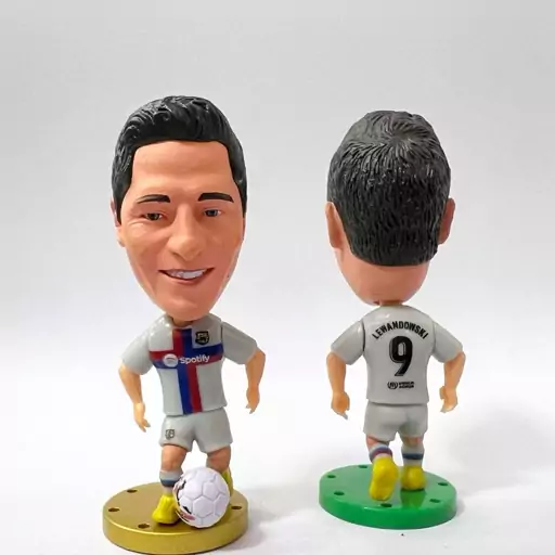 اکشن فیگور فوتبالی ساکروی لوادونسکی بارسلونا soccerwefigures 