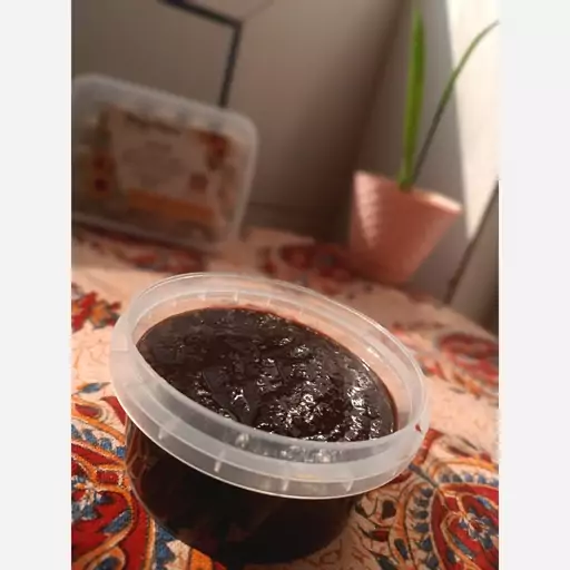 رب انار خالص ملس رو به ترش (250 گرمی)