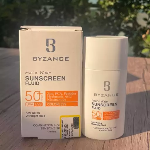 فلوئید ضد آفتاب فیوژن واتر SPF50 بیزانس 