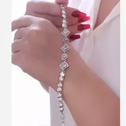 دستبند زنانه فول نگین جواهری MC jewelry پهن مخراج کاری بدون ریزش نگین رنگ کاملا ثابت کد MP